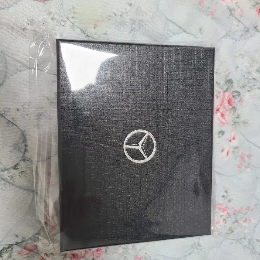 [BUNJANG] Mercedes-Benz Card Holder (New) / 벤츠 카드지갑(새제품)