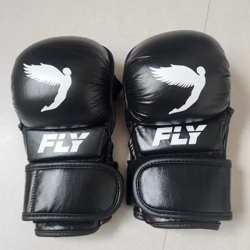 [BUNJANG] Fly MMA Boxing Sparring Gloves Shadow M 2.0 - Black, Size M / 플라이 mma 복싱 스파링 글러브