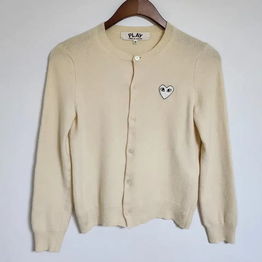 [BUNJANG] Comme des Garçons Cardigan Ivory White Emblem Women's M / 꼼데가르송 가디건 아이보리 화이트와펜 여성 여자 AZ-N065 [M]
