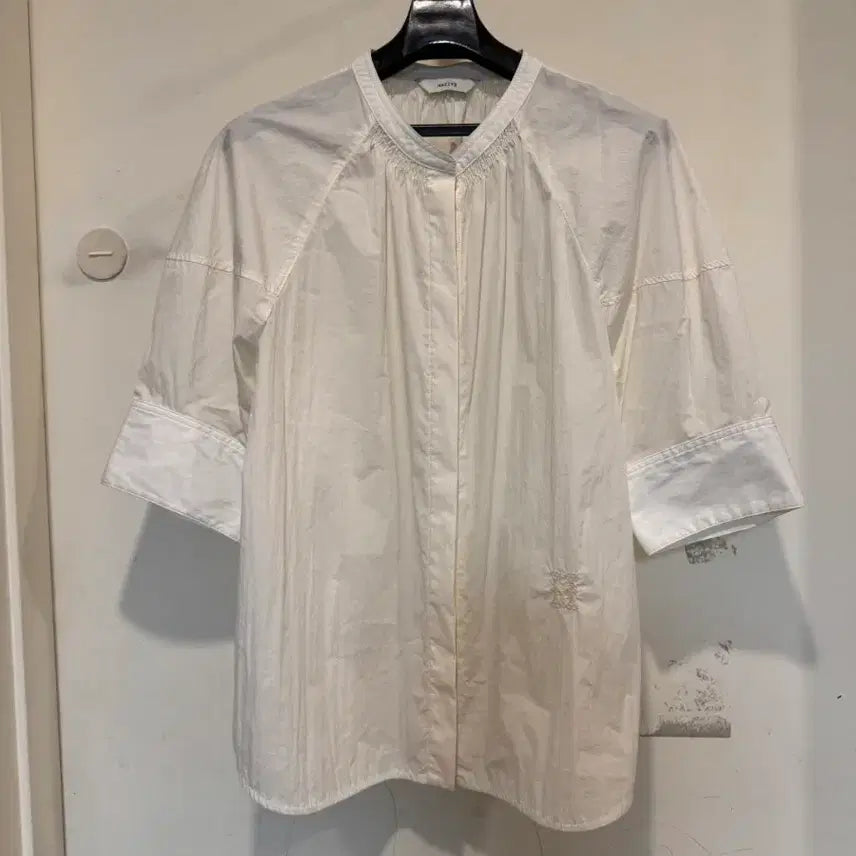 [BUNJANG] Hazzys Women's Ivory Blouse Size 90 / hazzys  헤지스 블라우스