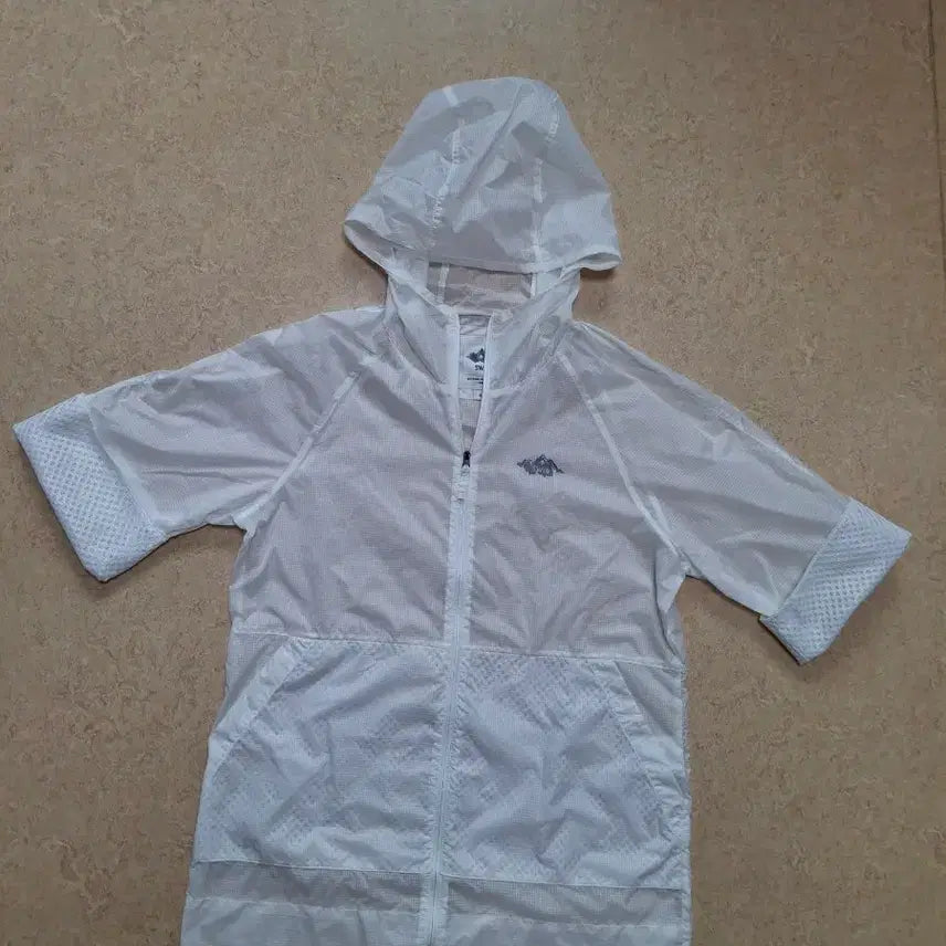 [BUNJANG] SWIB Windbreaker Jacket White / SWIB 바람막이 자켓 화이트