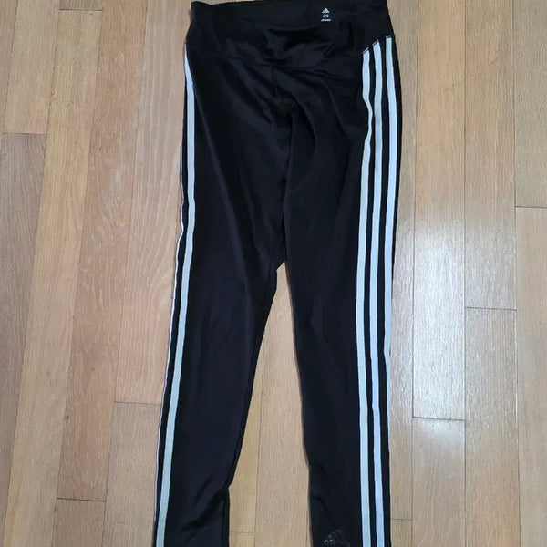 [BUNJANG] Adidas Three-Stripes Climawarm Leggings (Size 090) / 아디다스 삼선 클라이마라이트 레깅스 090