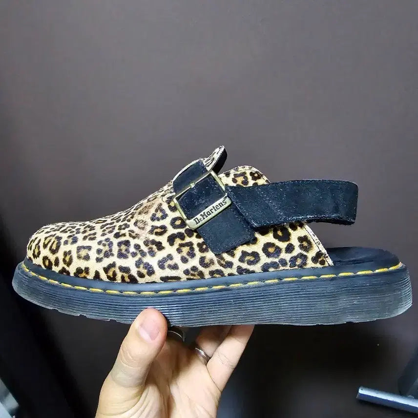 [BUNJANG] Dr. Martens Jorge II Mule Leopard / 닥터마틴 조지2 II 뮬 레오파드 290