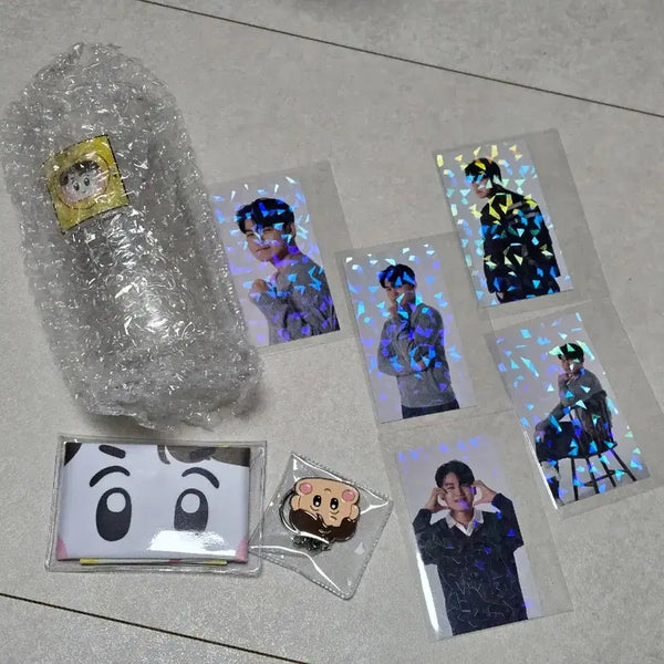 [BUNJANG] Kuroyuci Class 101 Photocard, Keyring, Glasses Cloth, Poster Set / 구마유시 클래스 101굿즈 포카 키링 글라스 안경닦이 포스터