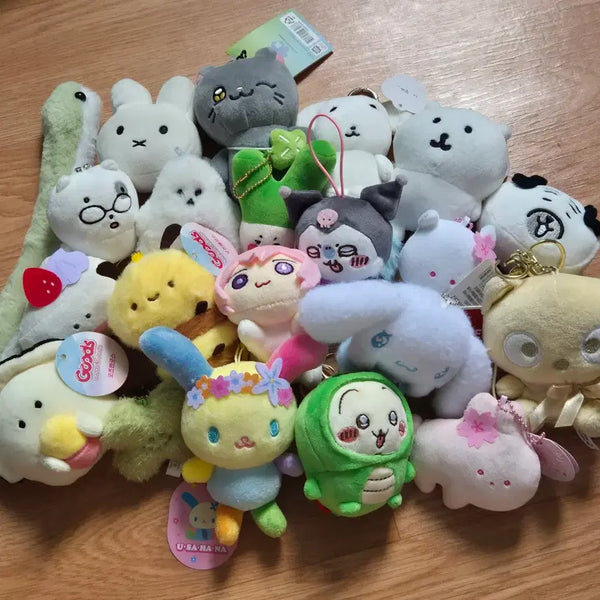 [BUNJANG] Plush Keychain Bundle / 인형 키링 일괄 농담곰 눈멍 모몽가 시나모롤 가나디 우사하나 도로롱