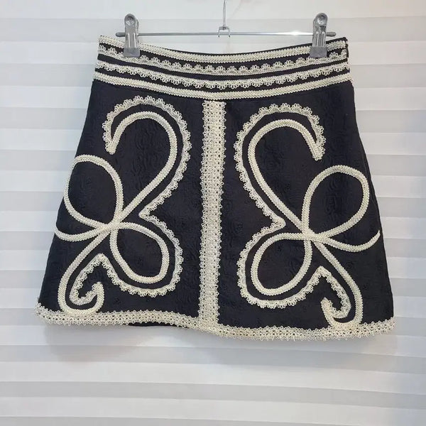 [BUNJANG] Embroidered Lace Mini Skirt / 자수레이스포인트 미니스커트
