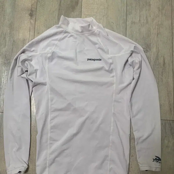 [BUNJANG] Patagonia Men's Long-Sleeved Rashguard / 파타고니아 맨즈 롱 슬리브드 탑 래쉬가드