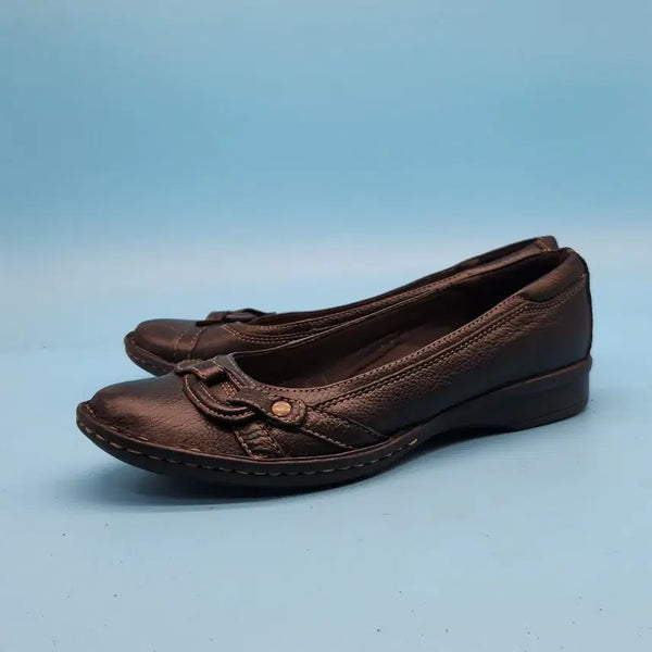 [BUNJANG] Clarks Women's Leather Flat Shoes (Size 250) / k 클락스 여성 가죽 플랫슈즈250