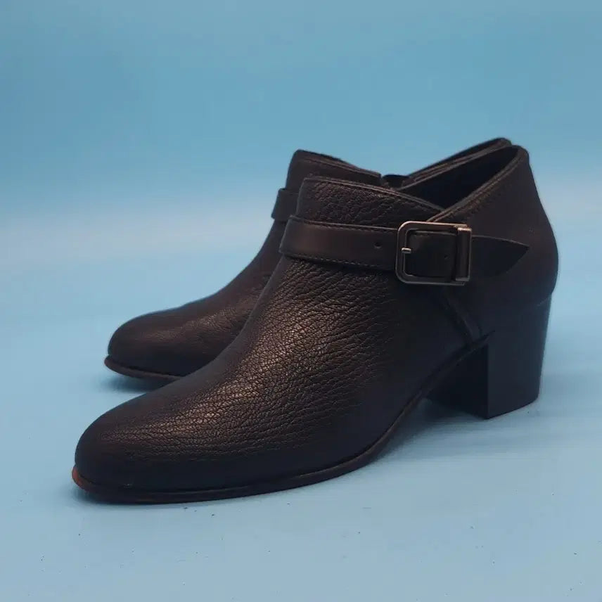 [BUNJANG] Clarks Artisan Women's Leather Ankle Boots / k 클락스 아티잔 여성가죽앵클부츠 220 굽5