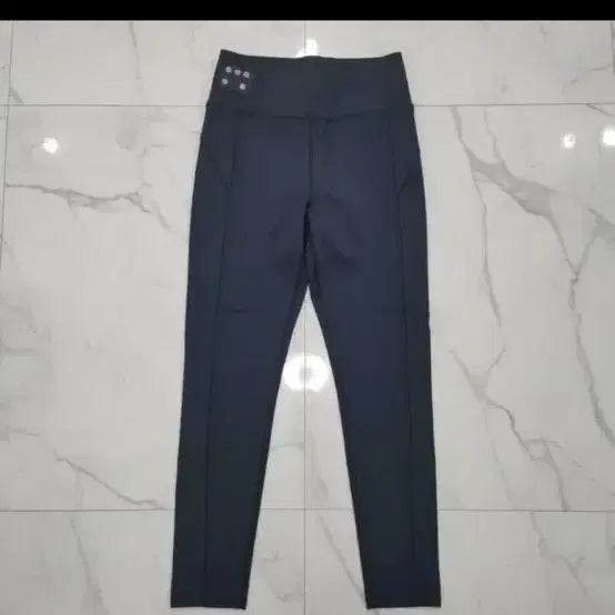 [BUNJANG] FIT ME EMS Training Leggings - Black / FIT ME EMS 트레이닝복 레깅스 블랙
