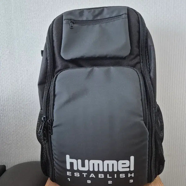 [BUNJANG] Hummel Black 60L Large Capacity Backpack / 험멜 백팩 블랙(대용량60L)
