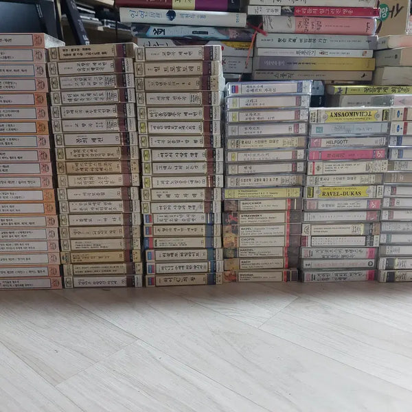 [BUNJANG] 100-Piece Bundle Classic Cassette Tapes (Sealed) / 미개봉- 클래식카세트테이프 100개일괄