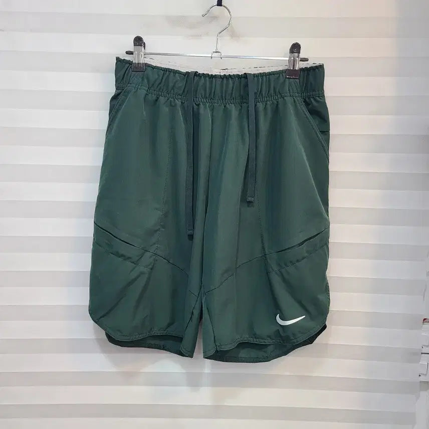 [BUNJANG] Nike Green Shorts / 나이키 초록반바지