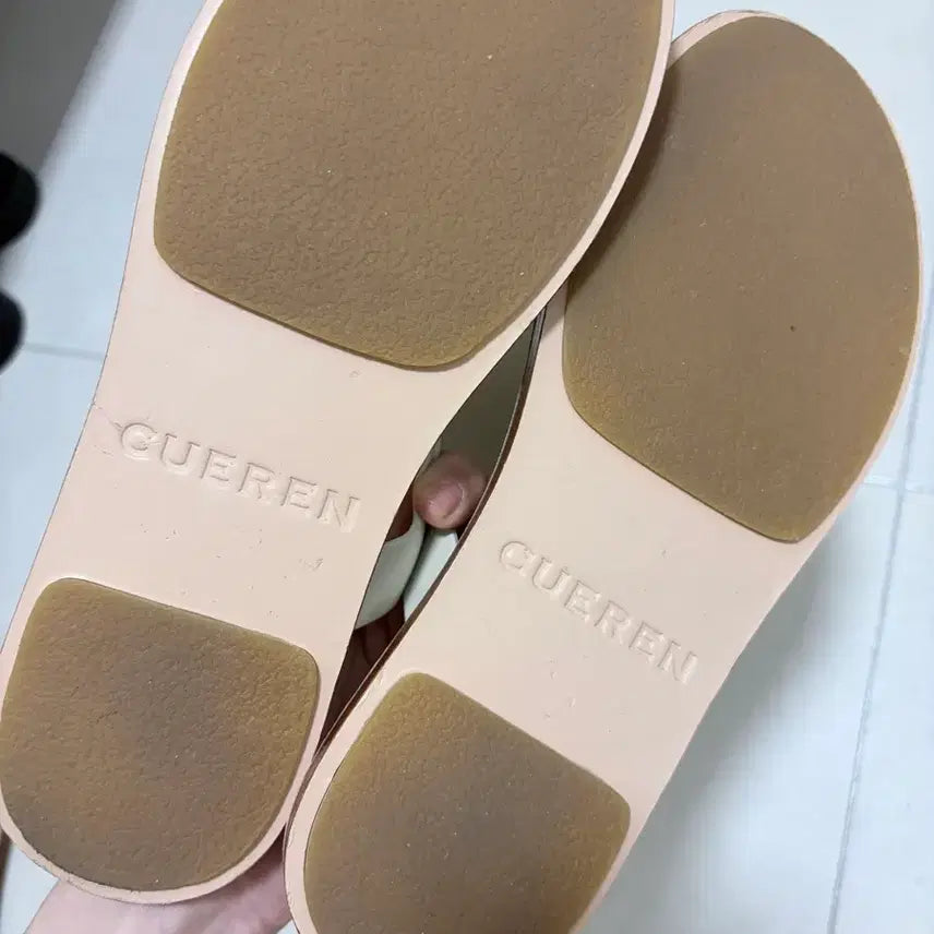 [BUNJANG] COERRN Women's Beige Simple Design Sandals / 쿠에른 샌들