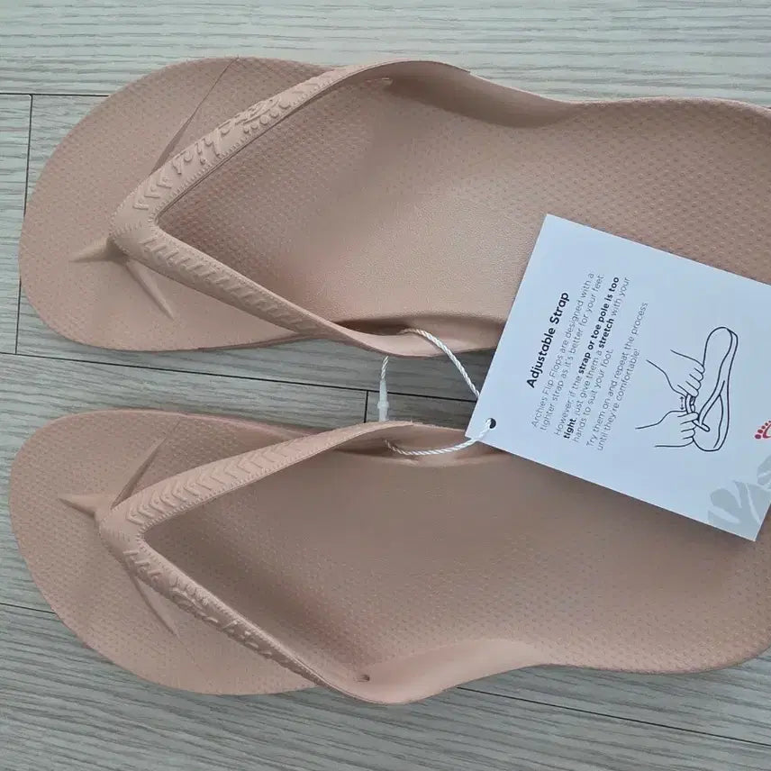 [BUNJANG] Archis Flip-flops Tan (235-240) / 아치스 쪼리 (235-240)