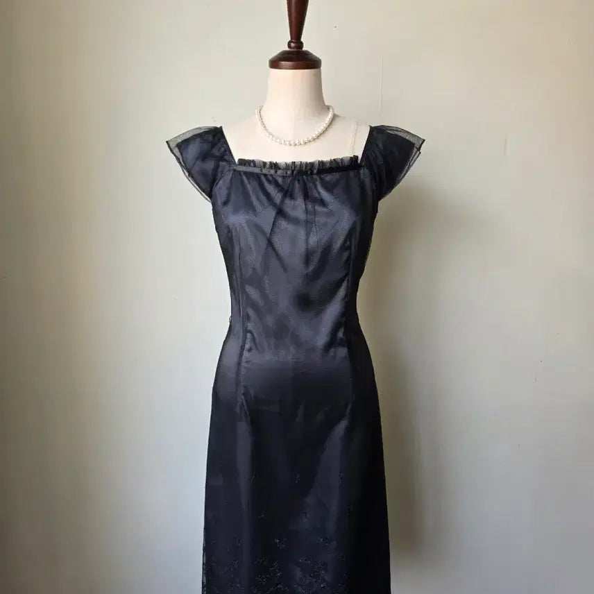 [BUNJANG] Black Lace Embroidered Dress / 블랙 레이스 자수 원피스