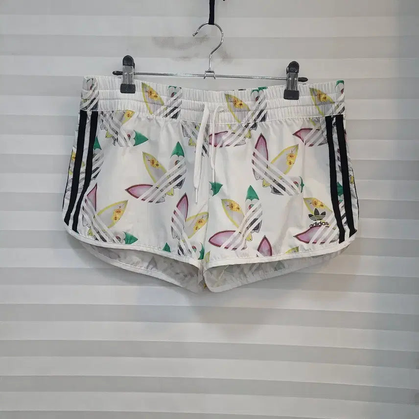 [BUNJANG] Adidas Women's Flower Print Short Pants / 아디다스 숏팬츠