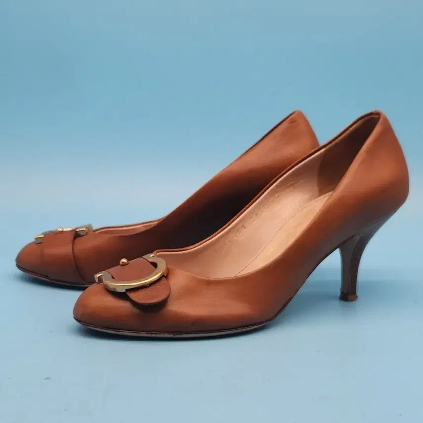 [BUNJANG] Salvatore Ferragamo Buckle Women's Pumps Heel Height 7cm / k 페라가모 버클 여성 펌프스 구두 220 굽7