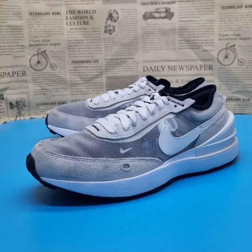 [BUNJANG] Nike Waffle One Sneakers (240mm) / 나이키 와플원 운동화240