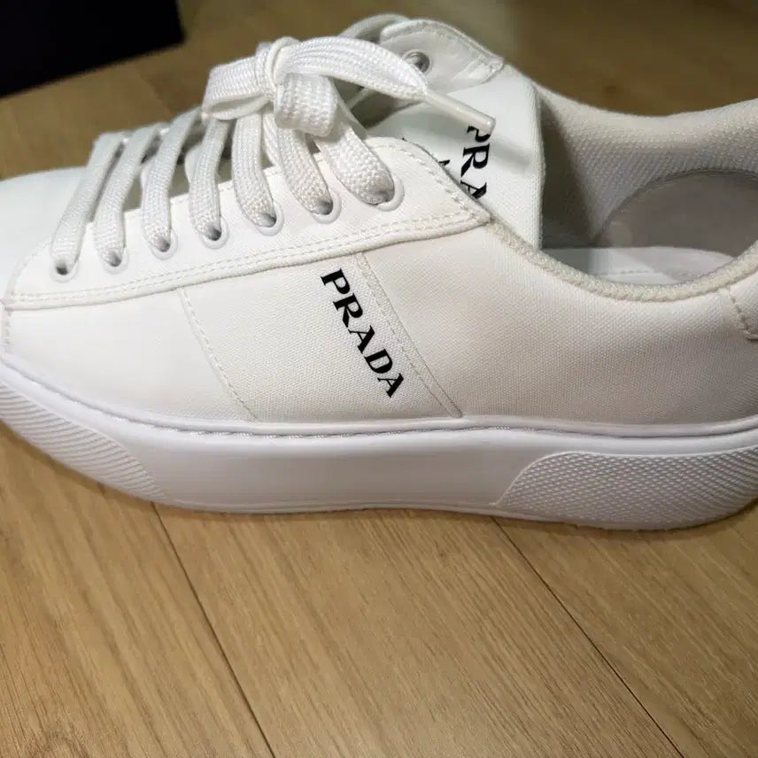 [BUNJANG] Prada Authentic Men's Nylon Tech Sneakers White / 프라다 정품 남성 나일론 테크 스니커즈 화이트 컬러