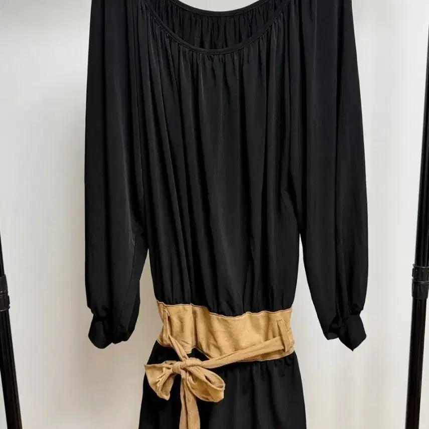 [BUNJANG] Black Mini Dress with Khaki Belt / 블랙 미니 원피스 카키 벨트