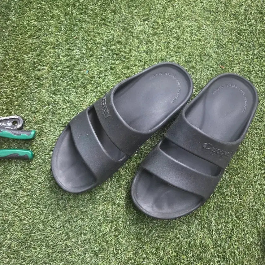 [BUNJANG] Discovery Black Slides (260-265) / 디스커버리 슬라이드 블랙 260~265