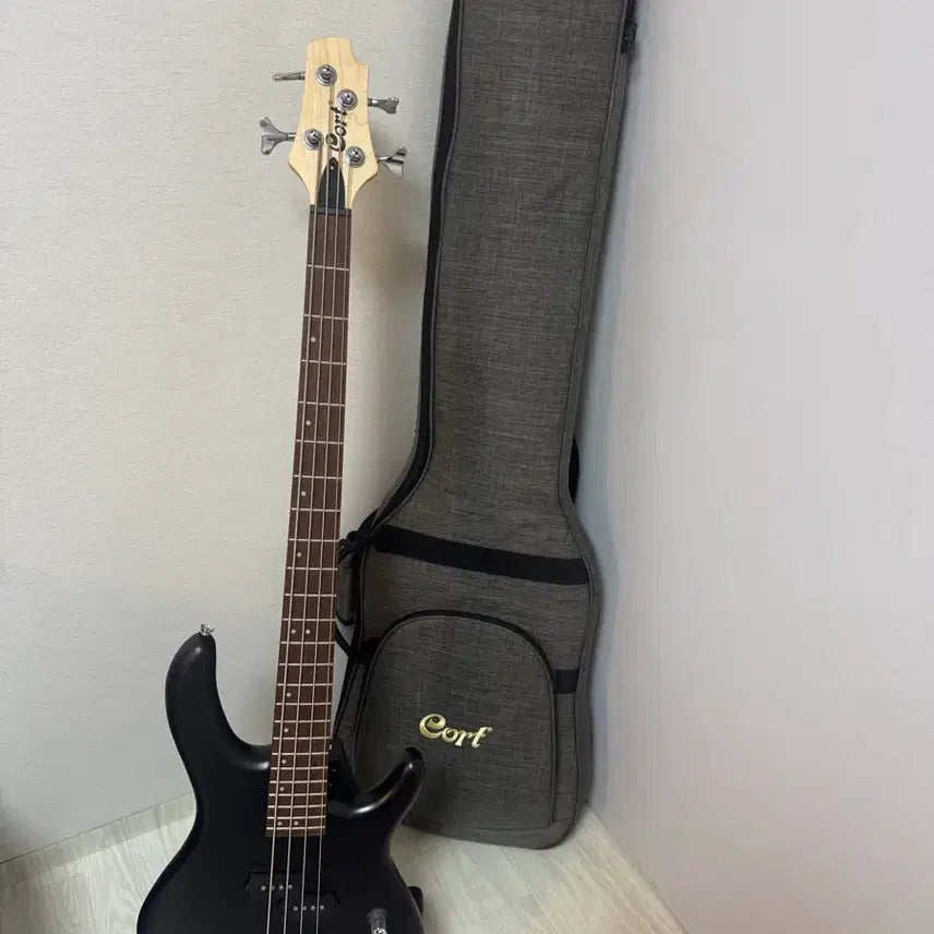 [BUNJANG] Colt Action PJ Bass Guitar Black / 콜트 액션 PJ 베이스 기타 블랙
