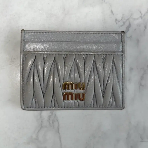 [BUNJANG] Miu Miu Matelassé Card Holder / 미우미우 마테라세 카드지갑