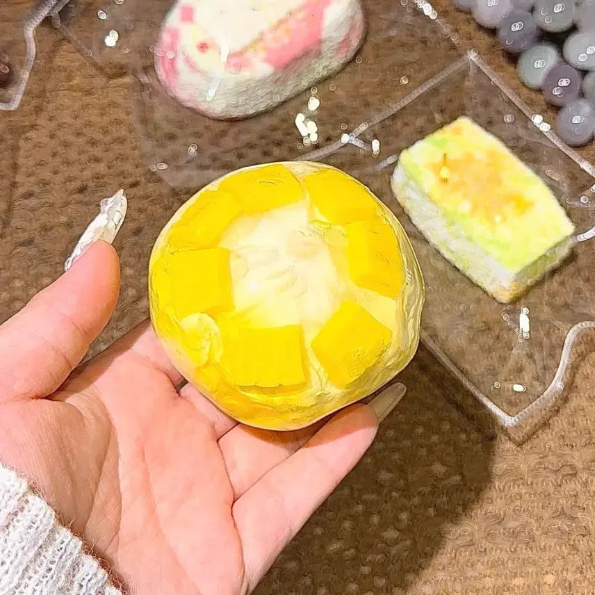 [BUNJANG] Pineapple Smoothie Squeezable Plush Toy / 조각 파인애플 스무디 슬랑이 말랑이