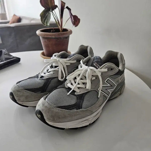[BUNJANG] New Balance 990v3 Sneakers / 뉴발란스990v3 275