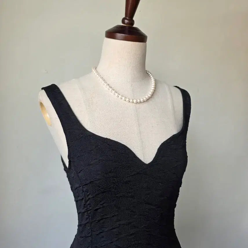 [BUNJANG] H&M Black Embossed Side Slit Long Dress / H&M 블랙 엠보 사이드 슬릿 롱 원피스