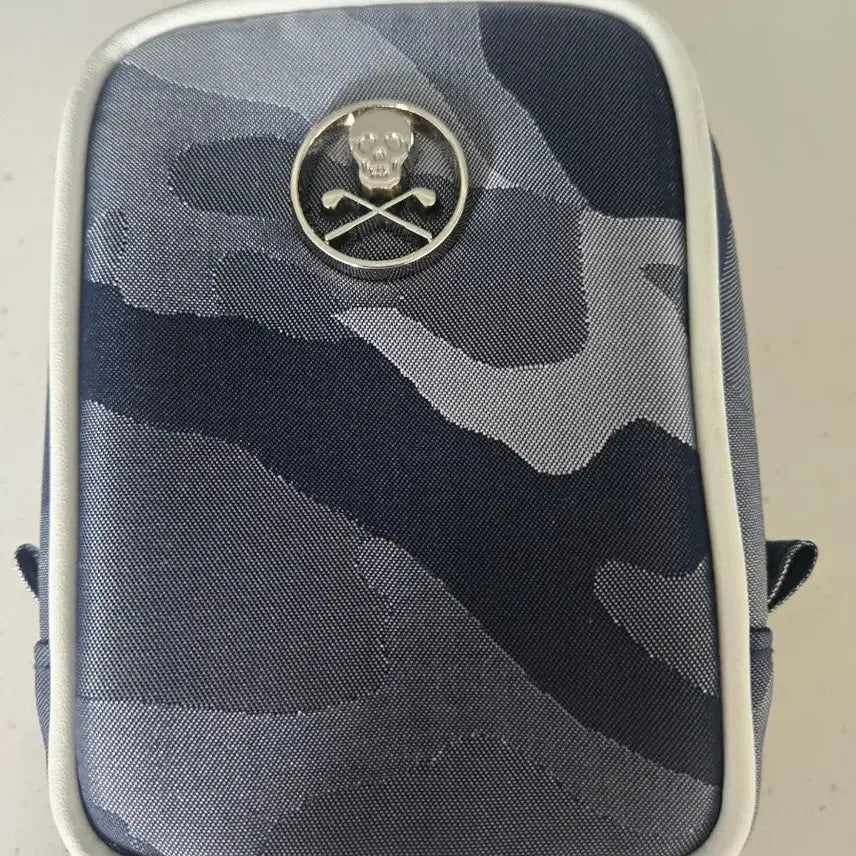 [BUNJANG] Master Bunny Edition Camouflage Golf Pouch / 마크앤로나 마스터바니 에디션 골프 파우치 카모플라주