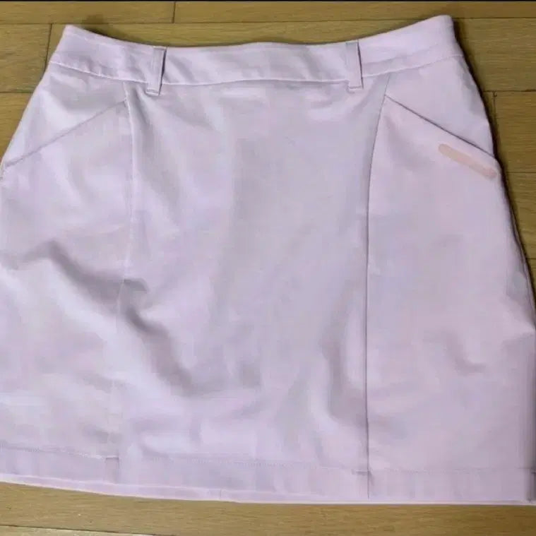 [BUNJANG] Descente Golf Skirt Size 66 / 골프스커트 데쌍트 66