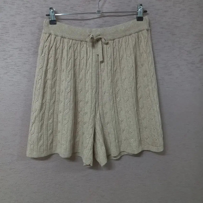 [BUNJANG] MIMICIEL Women's Beige Cable Knit Shorts / B7-3/MIMICIEL 베이지 꽈배기 니트 반바지 여성
