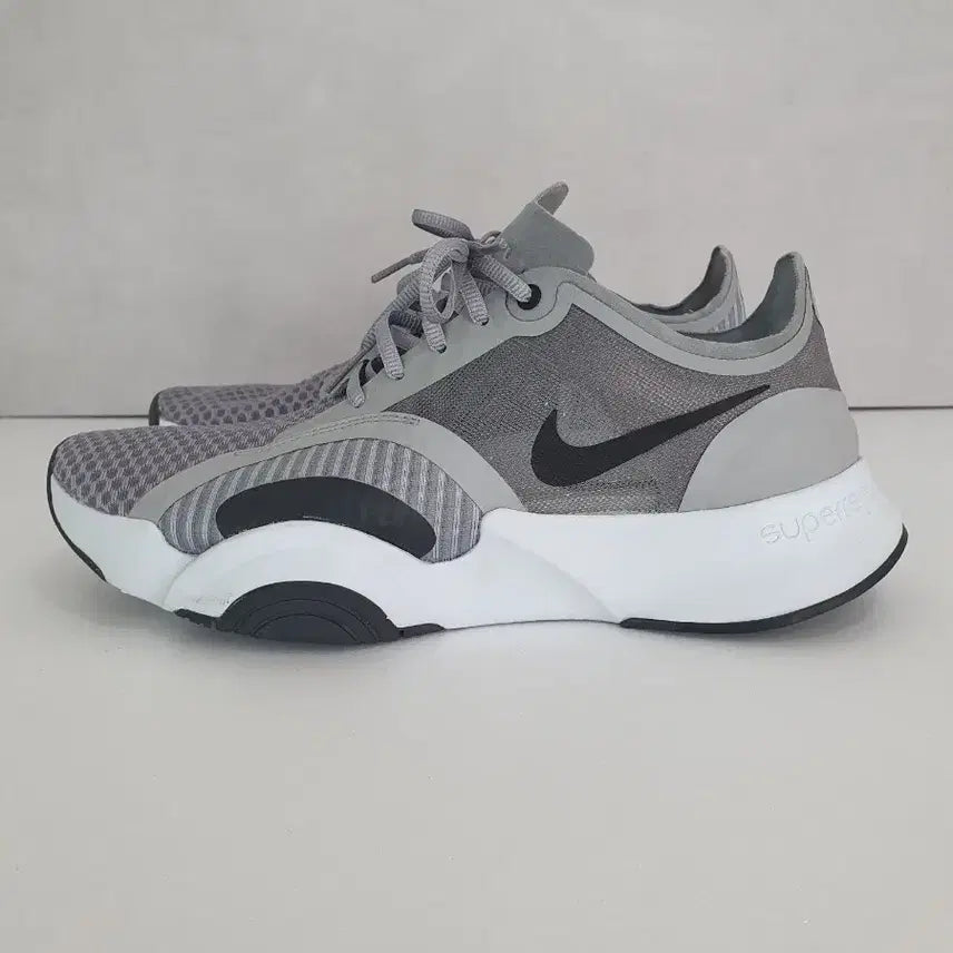 [BUNJANG] Nike SuperRep Go Particle Grey (265) / 나이키 슈퍼렙 고 파티클 그레이 (265)