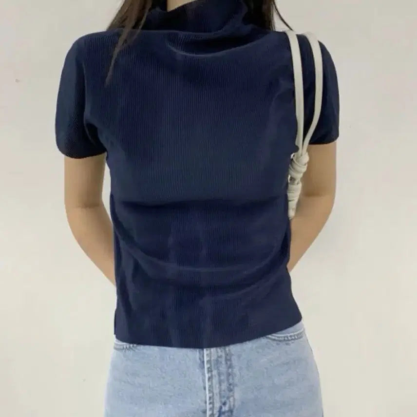 [BUNJANG] Understanding Pleats T-Shirt Navy, Ivory / 언더스탠딩 플리츠 티셔츠 네이비, 아이보리