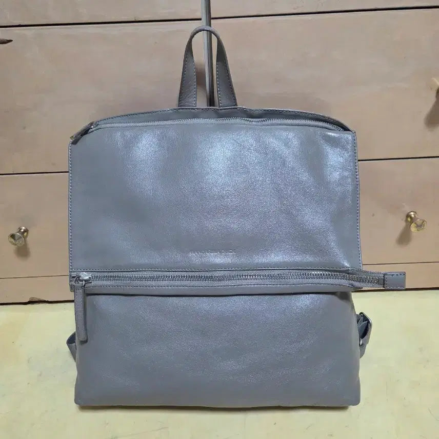 [BUNJANG] Mandarin Duck Genuine Premium Leather Backpack / 만다리나덕 정품 고급 레더 백팩