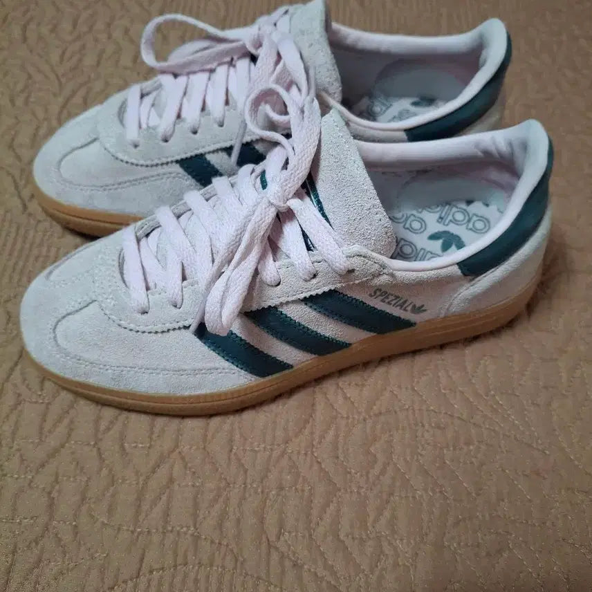 [BUNJANG] Adidas Spezial Women's Sneakers (225mm) / 225 아디다스 스페지알 여성 스니커즈 운동화 [2285]