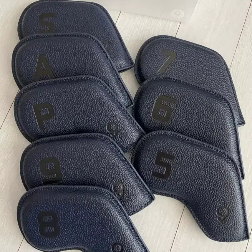 [BUNJANG] Golfzon Essential Iron Cover Set (Navy) / [새상품/미사용]골프존 에센셜 아이언 커버 세트(네이비)