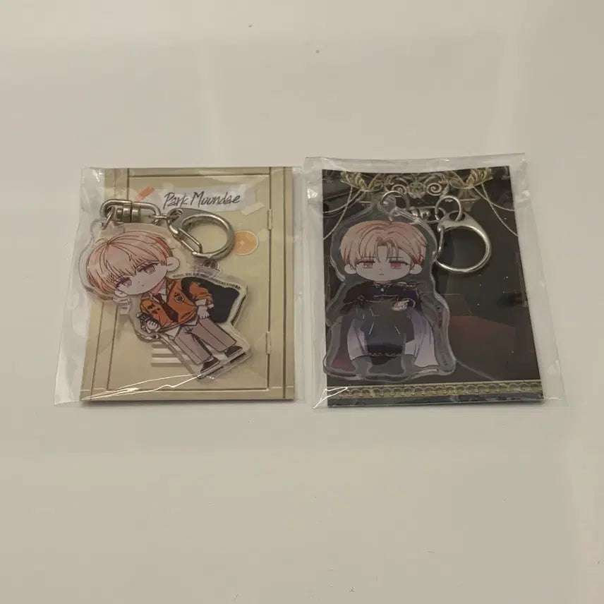 [BUNJANG] The Great Ace Attorney 2: Resolve Park Moon-dae Keyring Set 2 Types Unsealed / 데못죽 팝업 박문대 키링 2종 미개봉 캔뱃지