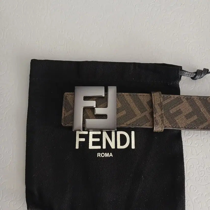 [BUNJANG] Fendi Logo Belt Brown / 펜디 Fendi 로고 벨트 브라운 95