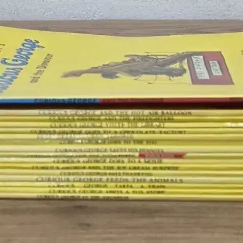 [BUNJANG] Curious George English Original Collection (16 Volumes) / 호기심 많은 조지 영어 원서 전집