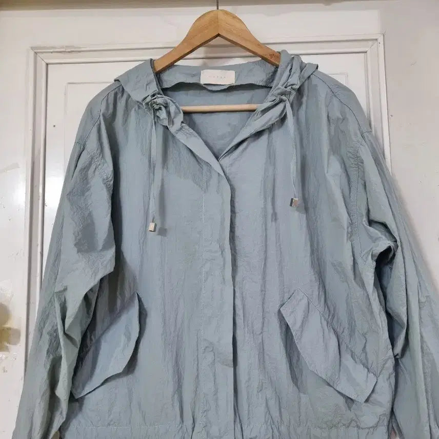 [BUNJANG] Lightweight Spring/Summer Hooded Jacket / 간절기. 봄 여름 고급스러운. 핏이이쁜. 바스락.후드  자켓