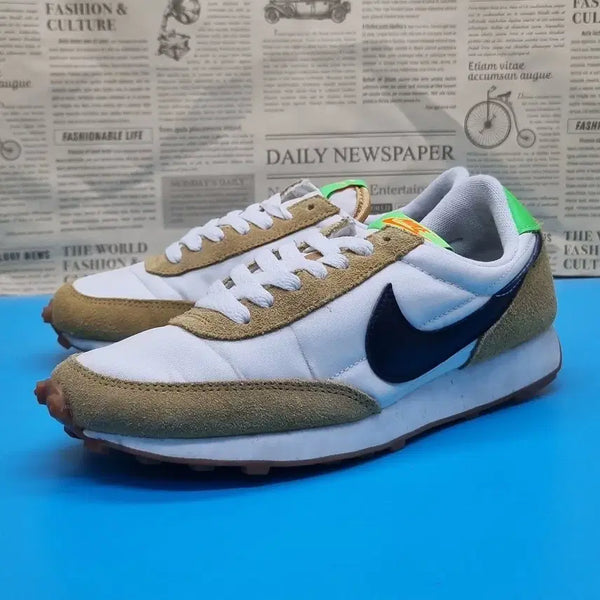 [BUNJANG] Nike Daybreak Women's Sneakers (230) / 나이키 데이브레이크 여성 운동화 230
