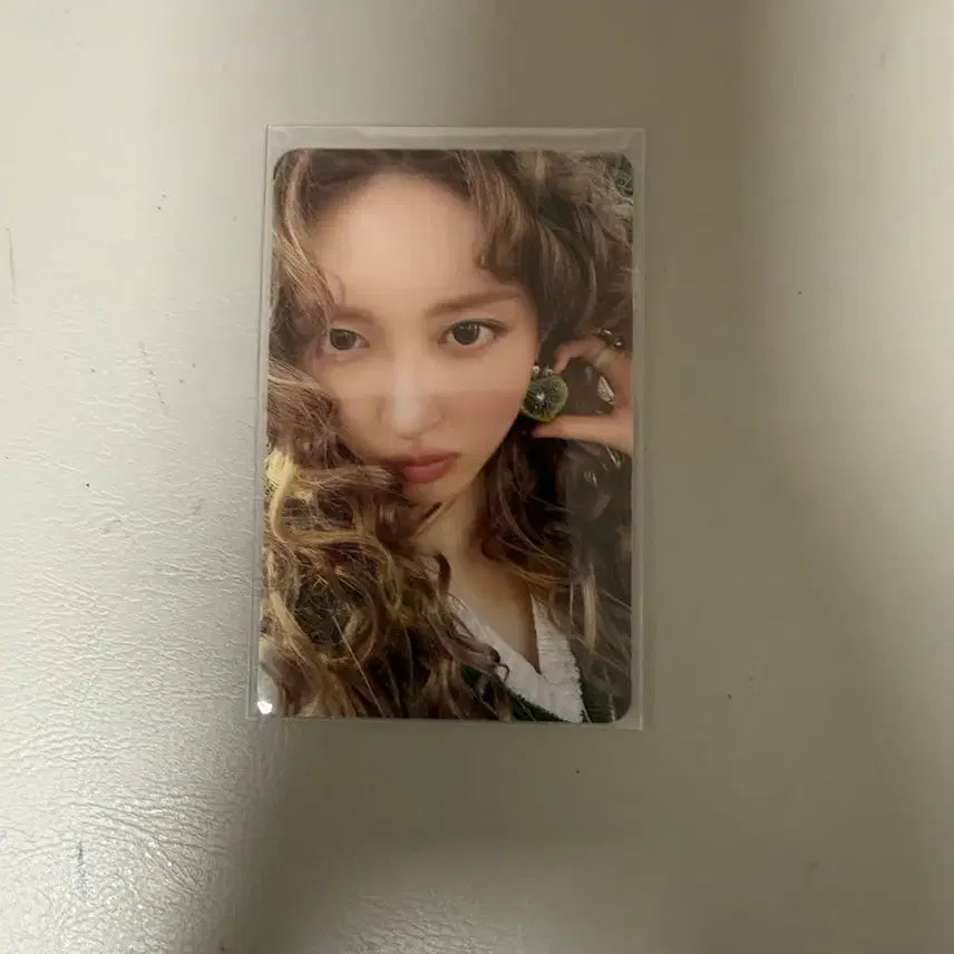 [BUNJANG] IVE Secret SHH! Version Photocard GAEUL / 아이브 시크릿 SHH! 버전 앨포 가을