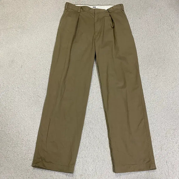 [BUNJANG] Uniqlo U Chino Pants Size 31 / 유니클로 u 면바지 치노 팬츠 31인치
