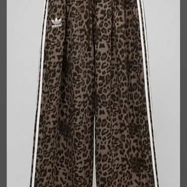 [BUNJANG] Adidas Leopard Print Three-Stripes Training Pants / 새거 아디다스 레오파드팬츠 패턴 삼선 트레이닝 팬츠 아디다스 호피팬츠