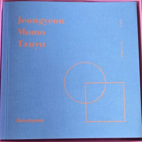 [BUNJANG] TWICE "Likey" Jeongyeon Momo Tzuyu Photobook / 트와이스 라이키 정연 모모 쯔위 포토북