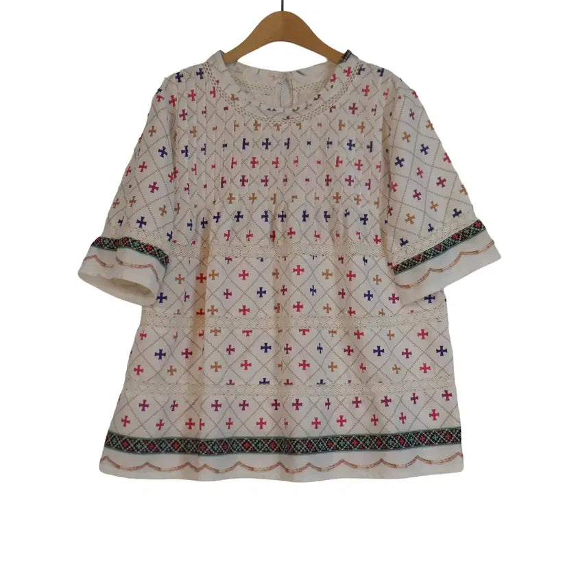 [BUNJANG] Embroidered Lace Contrast Ethnic Short Sleeve Blouse - Ivory / 레이스 배색 블라우스 프리 아이보리 자수 에스닉 반팔 블라우스