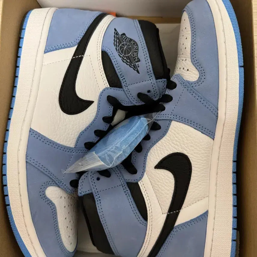 [BUNJANG] Air Jordan 1 Retro High OG University Blue / 조던 1 레트로 하이 OG 유니버시티 블루 275